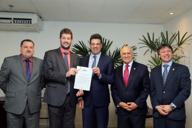 Prefeito Douglas Fontana esteve novamente na Capital Federal buscando recursos para o Município.