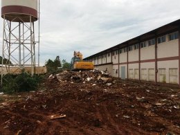 Secretaria de Obras inicia processo de limpeza do Berçário Industrial.