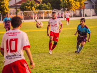 Equilíbrio entre as equipes marca a primeira rodada do Municipal de Futebol em Espumoso.