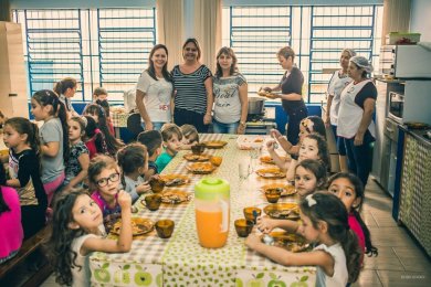 Rede municipal de ensino retorna às aulas com novidades e tempo integral.