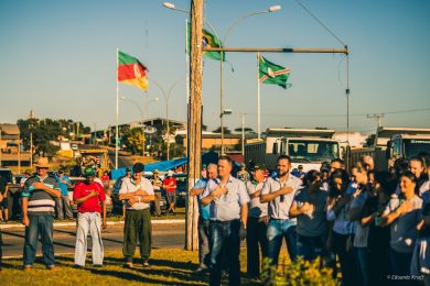 Manifestação em apoio aos caminhoneiros