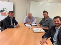 SAÚDE | Executivo em reunião no IPE para agilizar a adesão ao convênio de saúde para o funcionalismo municipal.