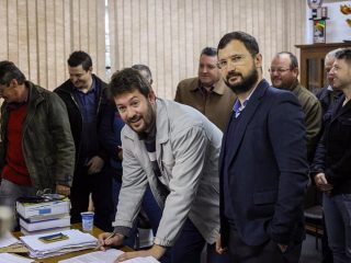 Prefeito Douglas Fontana assina contrato com o FINISA e confirma mais de 5 milhões em obras e equipamentos para o Município.