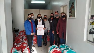 Grupo GZT entrega cestas básicas em Espumoso