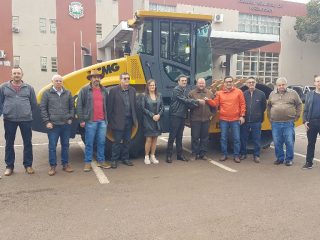 Espumoso recebe Rolo compactador através de emenda parlamentar
