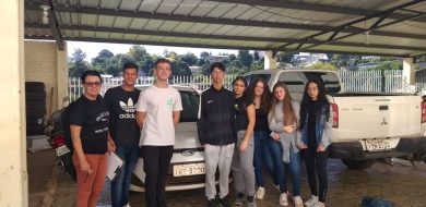 Alunos acompanham o trabalho das ACE