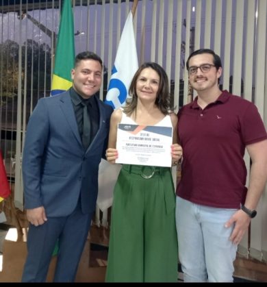Prefeitura recebe homenagem da JCI Espumoso