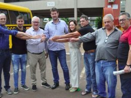 Entregue novo ônibus escolar