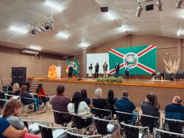 Espumoso promove palestra sobre Saúde Mental e Educação com foco na criatividade